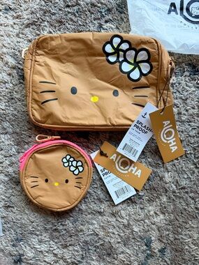 ALOHA Collection Hello Kitty Le Tour and Cutie Set
